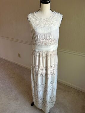 Candalite Lace Maxi Dress Medium Ivory Boho Sleeveless Romantic Wedding Guest